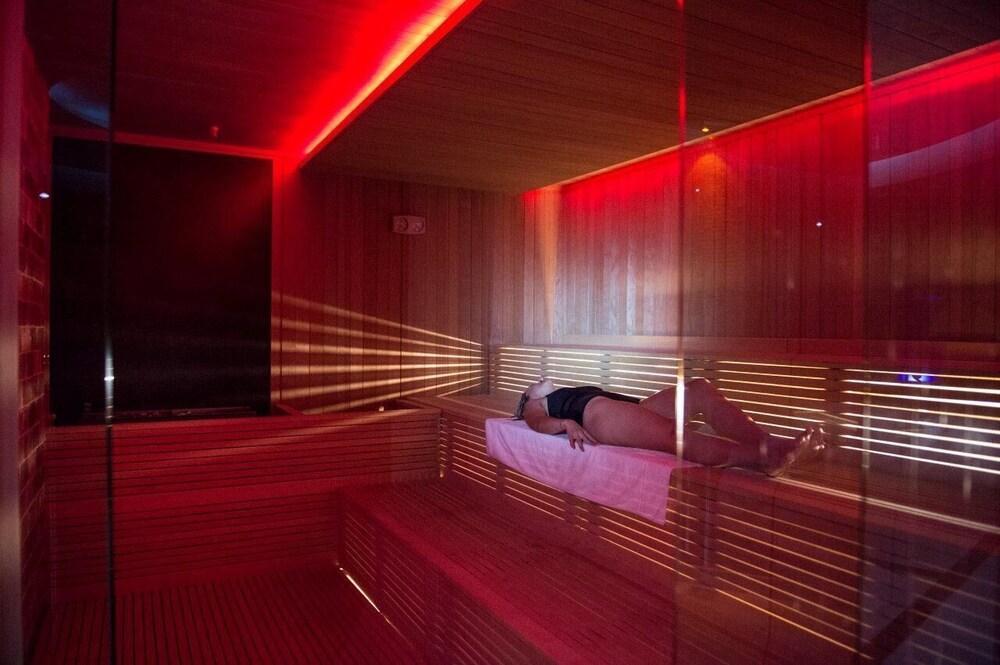 Hotel Prahova Plaza Ploieşti Kültér fotó