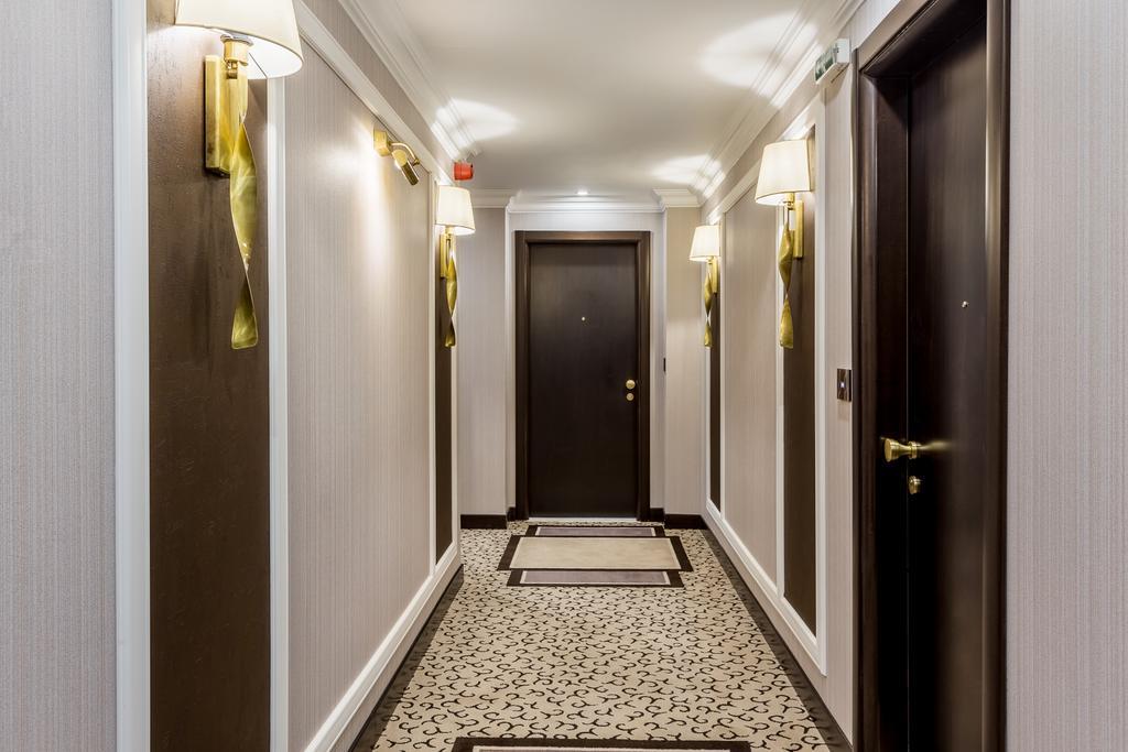 Hotel Prahova Plaza Ploieşti Kültér fotó
