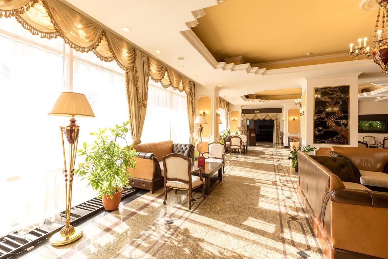 Hotel Prahova Plaza Ploieşti Kültér fotó